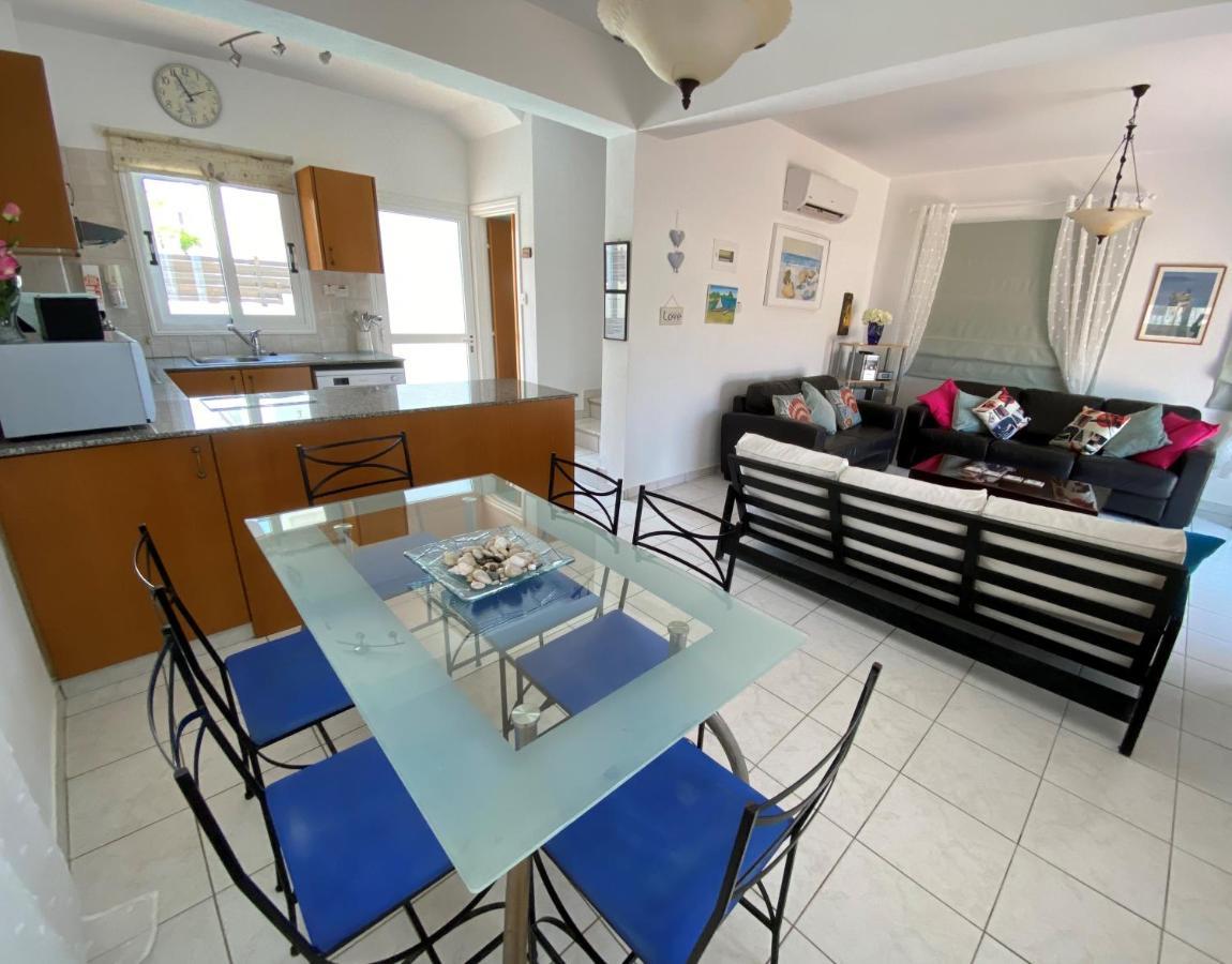 Villa Emiliana Paralímni Extérieur photo