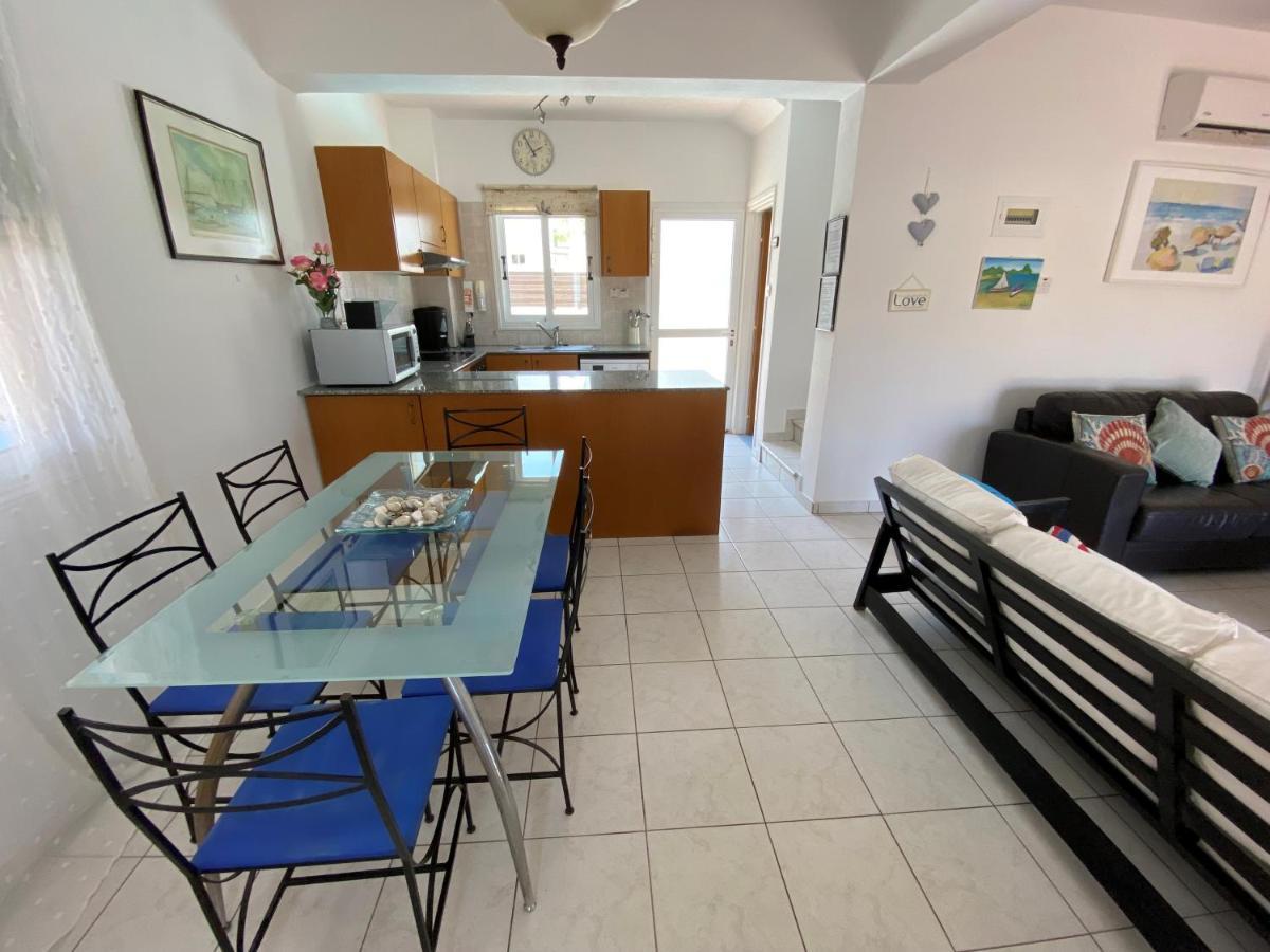 Villa Emiliana Paralímni Extérieur photo